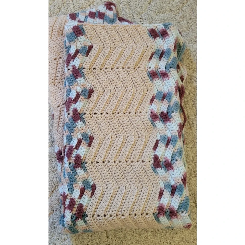 Afghan Throw Blanket Cozy Handmade‎ Crochet Chevron Retro Burgundy Teal 47 x 38